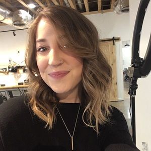 Meet your Posher, Laura